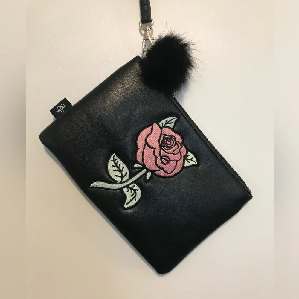 Dollskill clutch - Picture 1 of 3